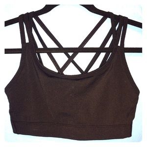Perfect Gap Fit strappy sports bra athletic top